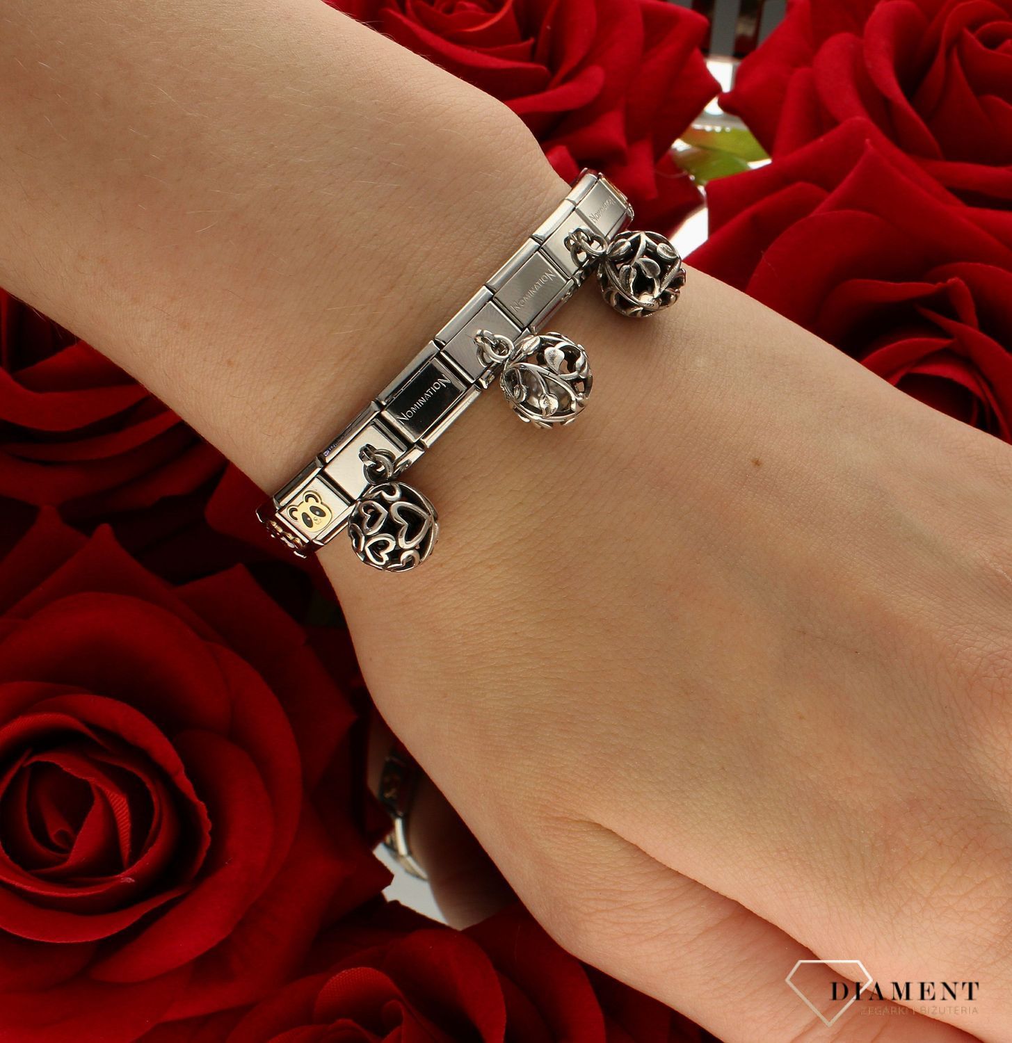 Charms Nomination Silver Charms Serce agat 331810 02. Ponadczasowa biżuteria, pozwalająca każdej kobiecie skomponować bransoletkę wedle własnych upodobań, a następnie modyfikować ją poprzez dodawanie i zmienianie kolejnych (5).jpg